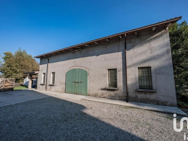 Vendita Casa indipendente / Villa 540 m² 7 camere Ceresa. 540m² Ceresara