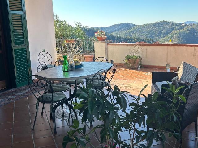 Vendita Casa indipendente / Villa 572 m² 5 camere Vezzi. 572m² Vezzi Portio