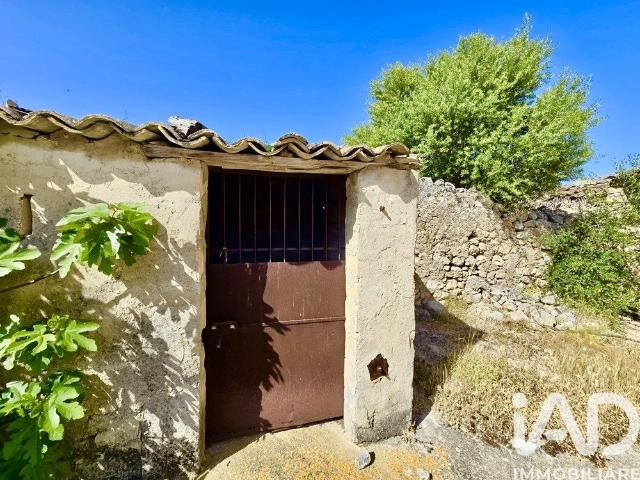 Vendita Casa indipendente / Villa 500 m² 8 camere Rosoli. 500m² Rosolini