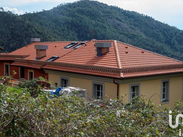 Vendita Casa indipendente / Villa 600 m² 18 camere Casar. 600m² Casarza Ligure