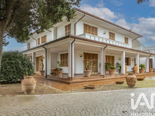 Vendita Casa indipendente / Villa 997 m² 3 camere Civita. 997m² Civitanova Marche