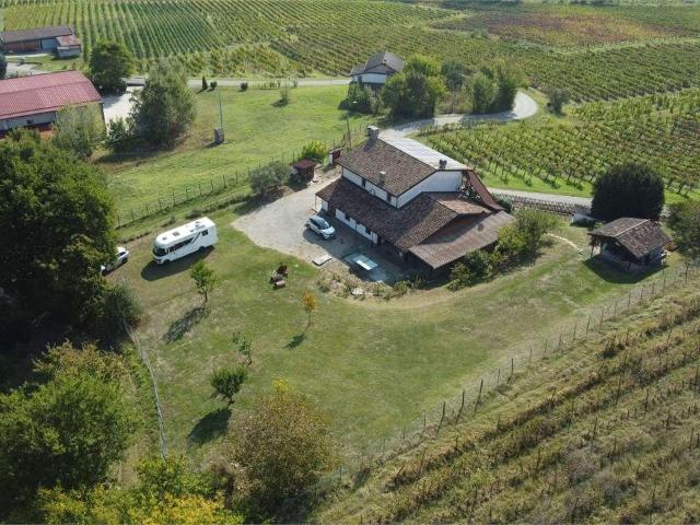 vendita Casa Padroni 6 vani 230mq
