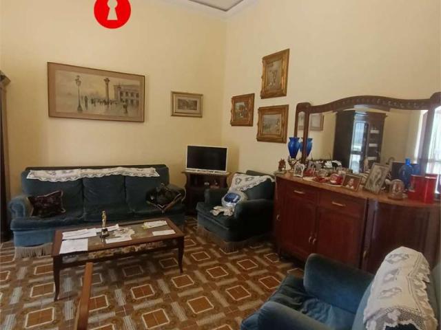 vendita corso cesare soprano 5 vani 140mq