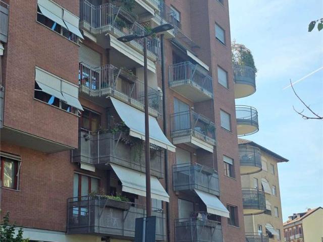 vendita Corso Umbria quadrilocale 100mq
