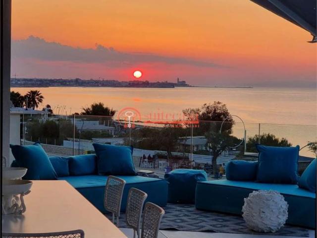 vendita lungomare Paternostro 13 vani 906mq