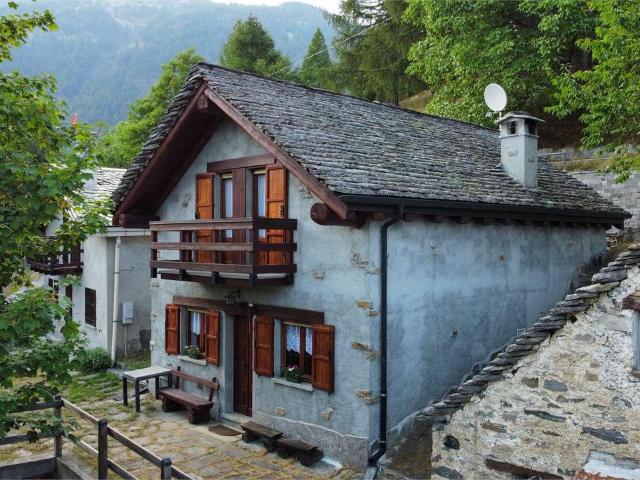 vendita Loc. Vercengio trilocale 110mq