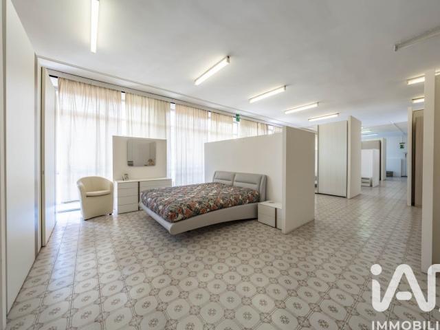 Vendita Palazzo / Stabile 1200 m² 5 camere Portomaggiore 1200m² Portomaggiore