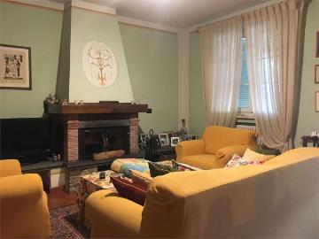 vendita Porcari 6 vani 250mq