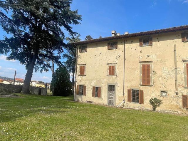 Vendita Tenuta Storica nel Chianti con 24 Ettari – Vicino Th. m² Reggello