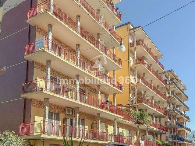 vendita Via Molinella trilocale 112mq