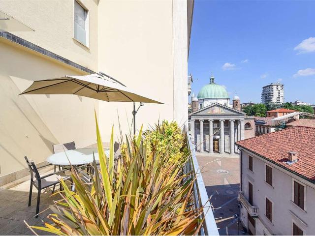 vendita via Umberto I trilocale 153mq