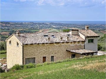 vendita Via Vallicella 20 vani 650mq