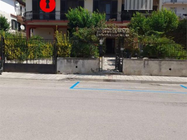vendita Via Barracco 9 vani 450mq