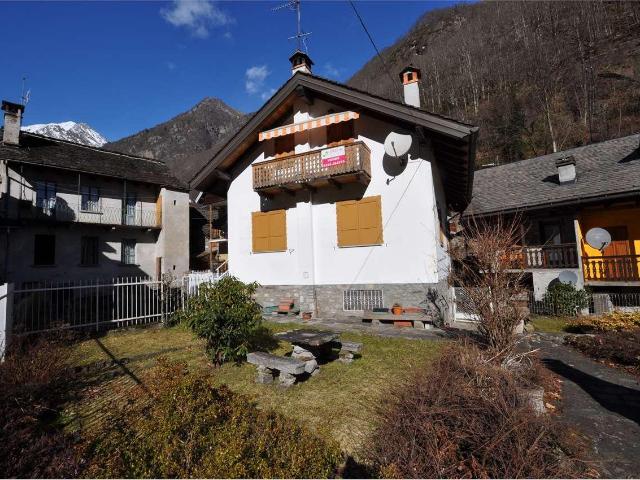 vendita Via Borgo Pianezza quadrilocale 105mq