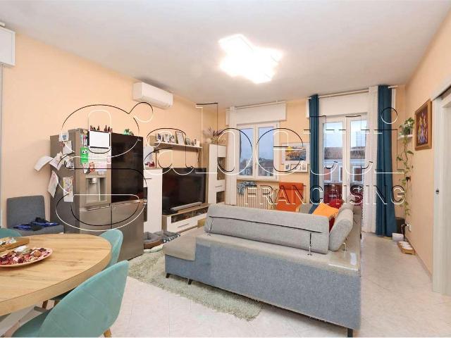 vendita Via Borgo Punta 8 vani 250mq