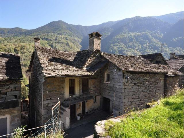 vendita Via Camblione quadrilocale 96mq