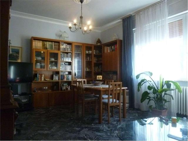 vendita Via Campo di Marte 7 vani 250mq