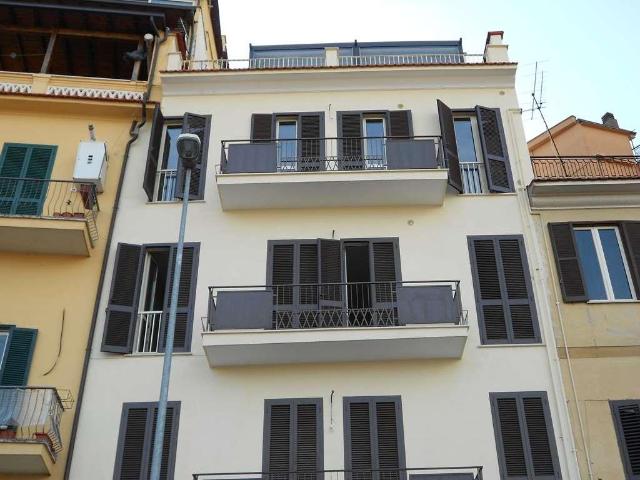 vendita Via Cesare Battisti quadrilocale 85mq