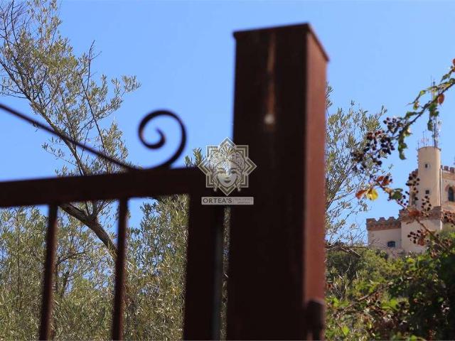 vendita via d´acquisto 8 vani 215mq