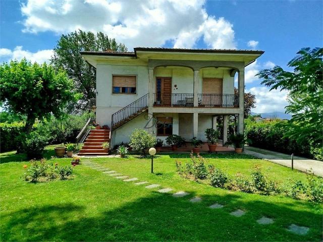 vendita via dei maionchi 10 vani 280mq