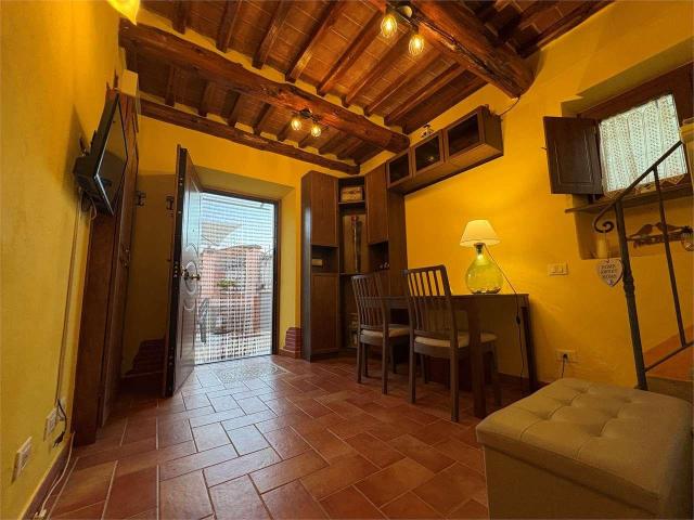 vendita via delle ville trilocale 65mq