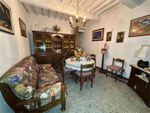 vendita via delle ville quadrilocale 100mq