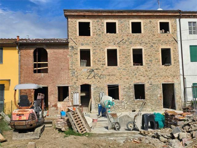 vendita via delle pianacce quadrilocale 90mq