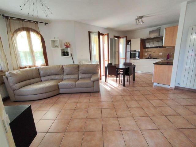 vendita via dogana quadrilocale 90mq