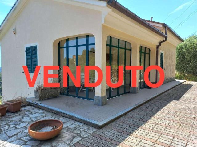 vendita Via Giardino 7 vani 180mq