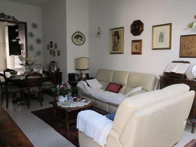 vendita via larga 5 vani 128mq