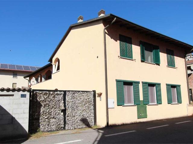 vendita VIA LUIGI LEONARDI quadrilocale 182mq