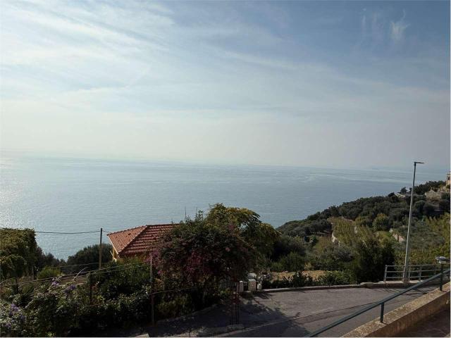 vendita via Manie 6 vani 100mq