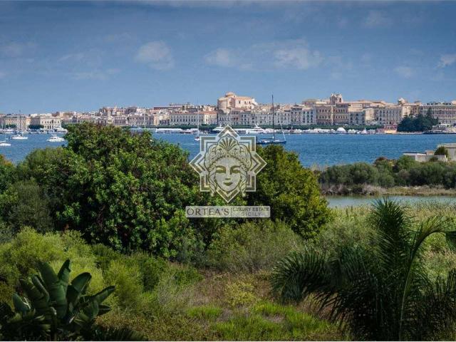vendita via masseria italia 15 vani 450mq