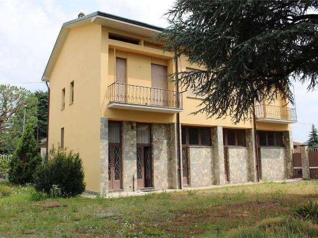 vendita Via Monte Nero 6 vani 350mq