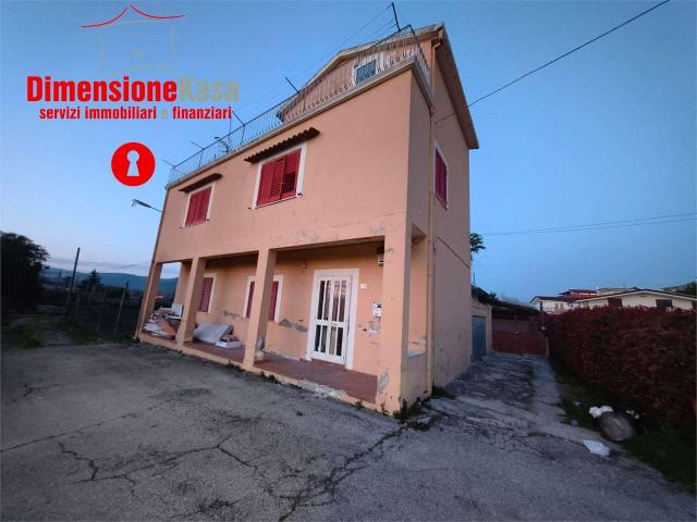 vendita Via Napoli 5 vani 190mq