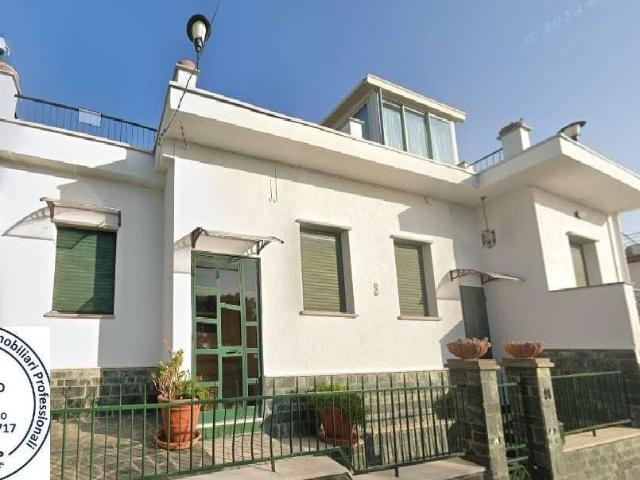 vendita Via Orizzonte 6 vani 130mq