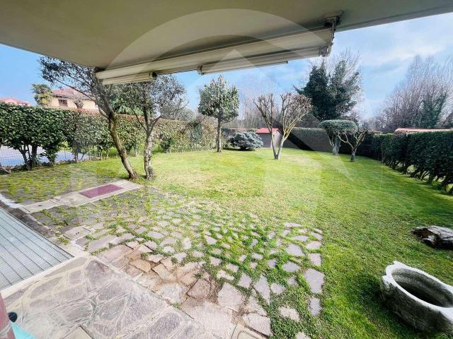 vendita Via Piave 5 vani 240mq