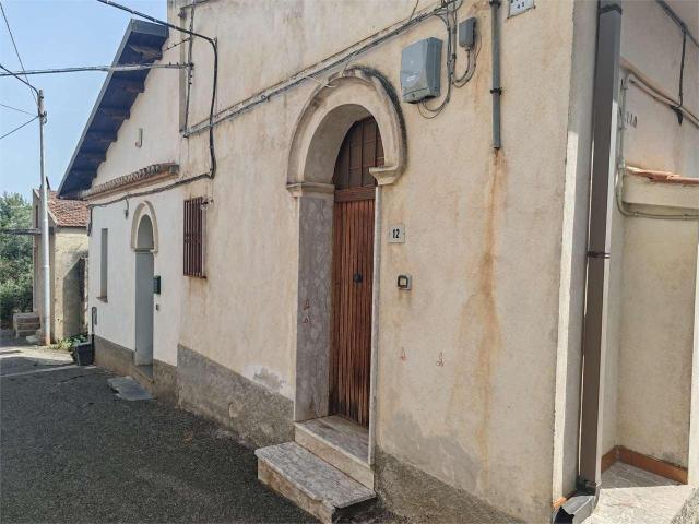 vendita Via Raganello 6 vani 240mq