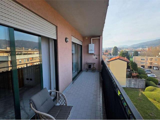 vendita Via Scalabrini bilocale 65mq