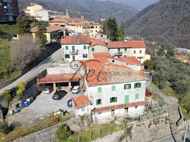 vendita Via Santissima Annunziata 16 vani 350mq