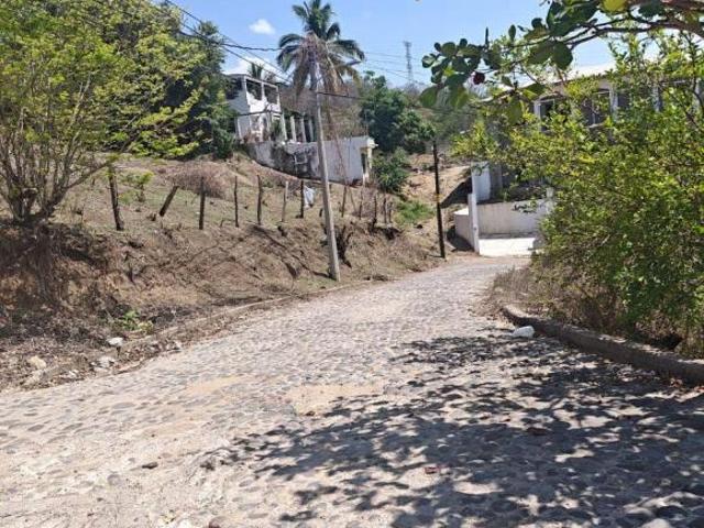VENDO 660 M2 DE TERRENO ESQUINA COLONIA LAS FLORES MANZANILLO COLIMA