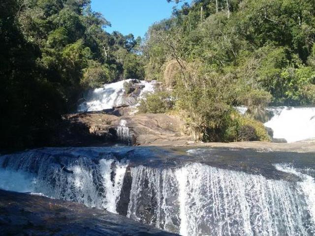 Vendo 7 cachoeiras nas terras altas da Mantiqueira, lugar mágico