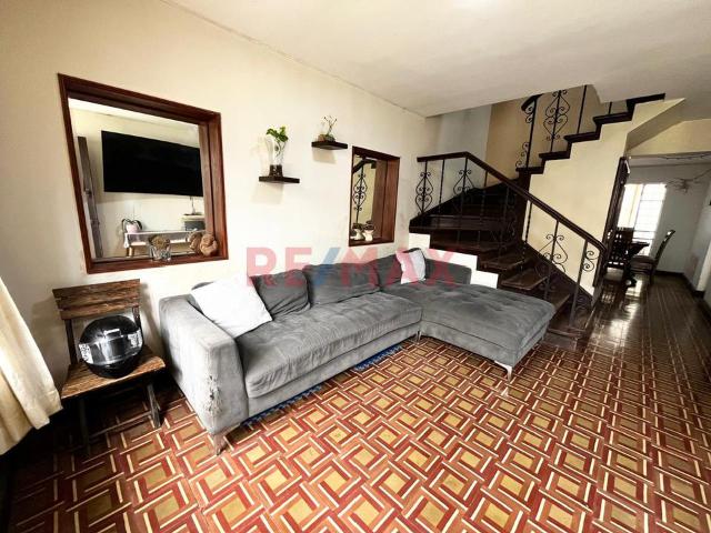 Vendo 2 Casas En Un Mismo Terreno