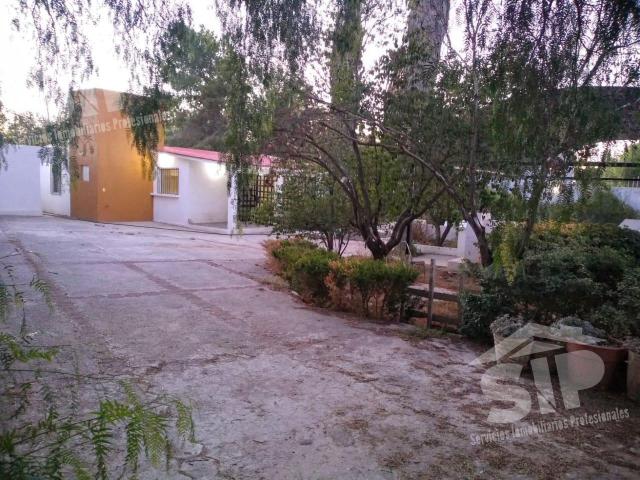 Vendo Terreno 1,332mts con Casa de 1Piso Col La Aurora en Saltillo