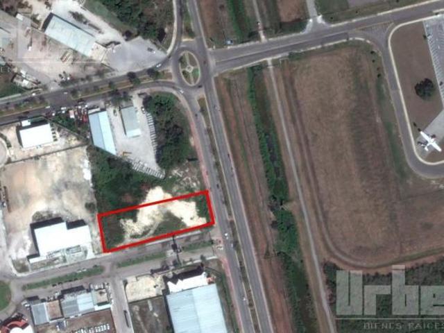 VENDO TERRENO EN AV. HEROES DE NACOZARI, CAMPECHE