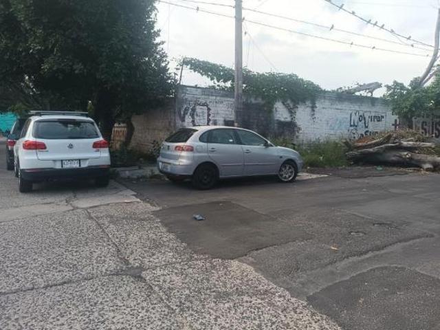 Vendo Terreno en la Calzada Independencia
