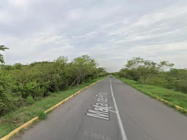 VENDO TERRENO SOBRE CARRETERA A HACIENDA SOTAVENTO Y DREAMS LAGOONS