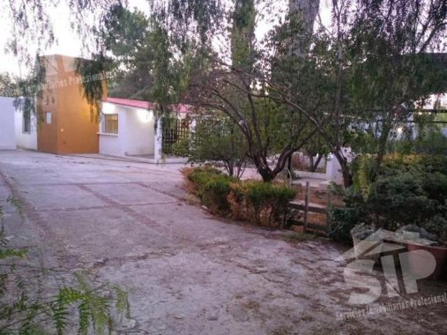 Vendo Terreno 1,332mts con Casa de 1Piso Col La Aurora en Saltillo