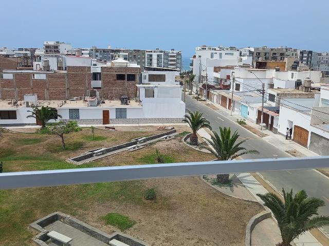 VENDO TRIPLEX EN URB. LA PLANICIE, PUNTA HERMOSA!