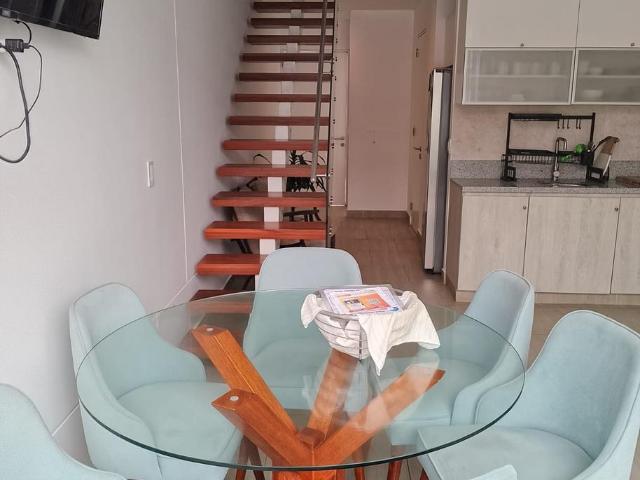 VENDO TRIPLEX FAMILIAR CON PISCINA, A CUADRAS DE LA PLAYA